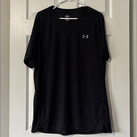 Under Armour Other - Under Armour Fitted Trail Tee